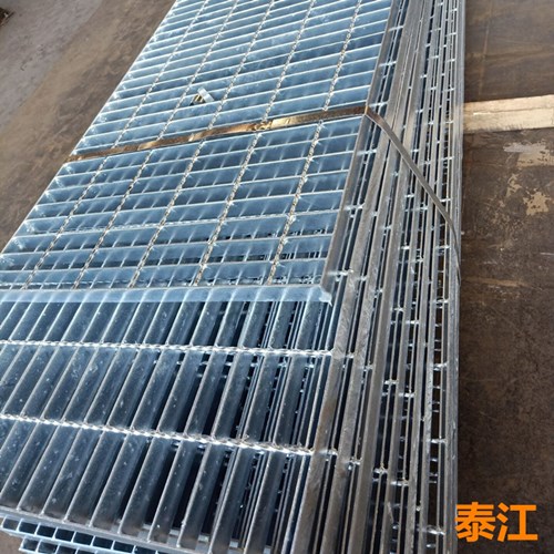 冷卻塔鍍鋅走臺(tái)鋼隔柵蓋板廠家直銷本.jpg 冷卻塔鍍鋅走臺(tái)鋼隔柵蓋板廠家直銷本.jpg