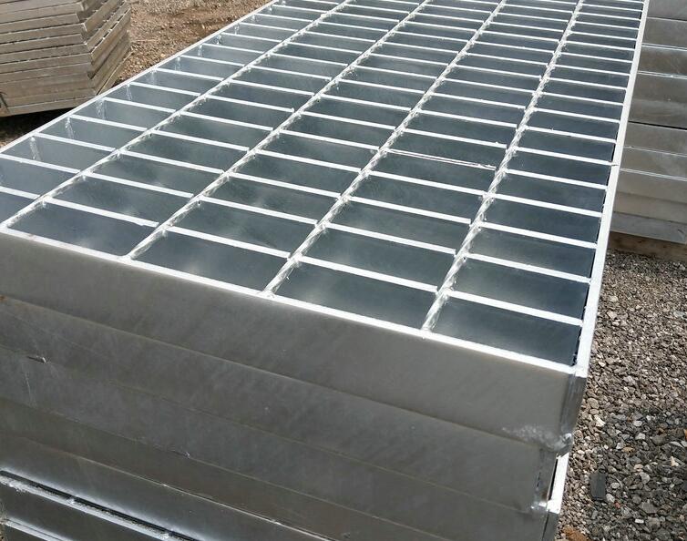 冷卻塔鍍鋅走臺(tái)鋼隔柵蓋板廠家直銷 冷卻塔鍍鋅走臺(tái)鋼隔柵蓋板廠家直銷