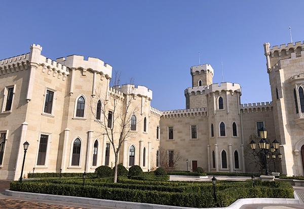 張裕可雅白蘭地酒莊，泰斯特灰泥傾情打造